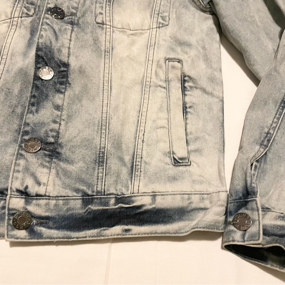 GUESS Women’s Denim Jean Jacket Size Small - Picture 7 of 16